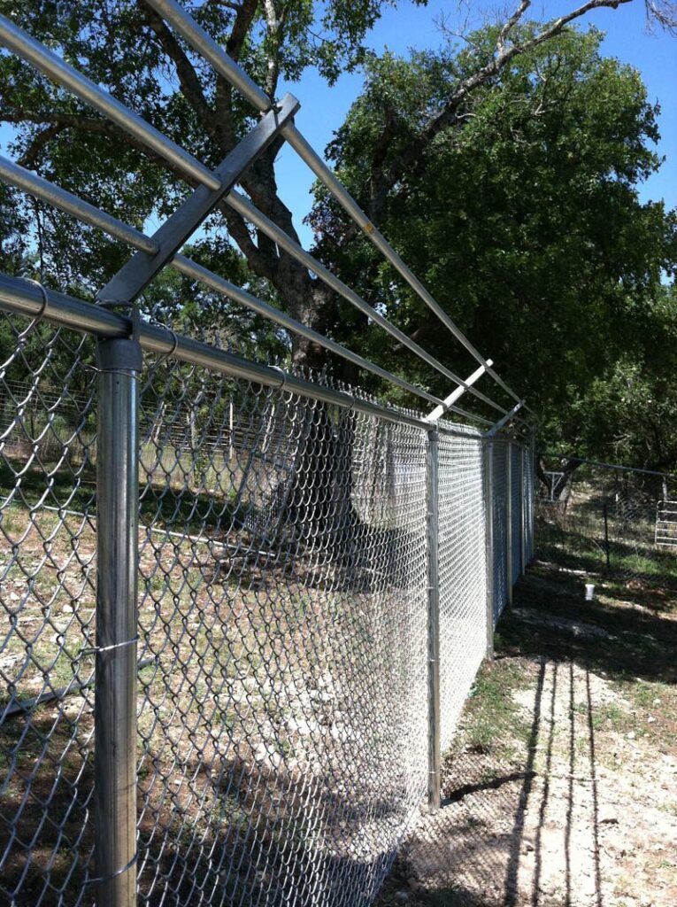 6 foot tall chain link fence around dog run enclosure