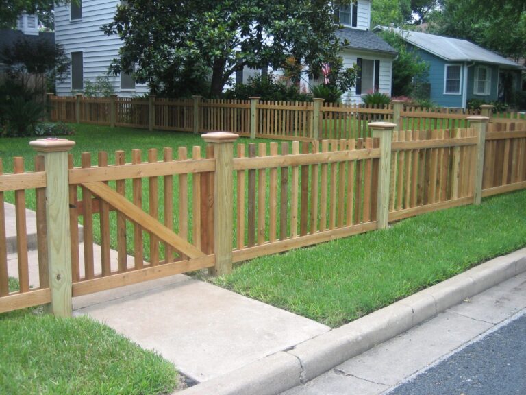 4 foot custom picket style fence
