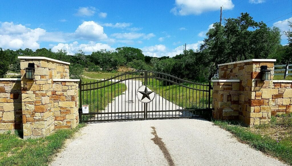 Custom bell-arched double gate
